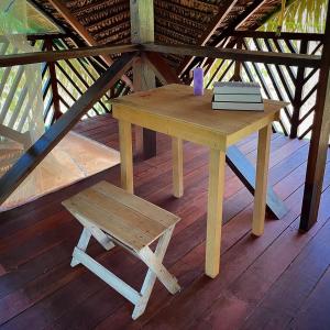 Niwe Isa (The Flying Bird)